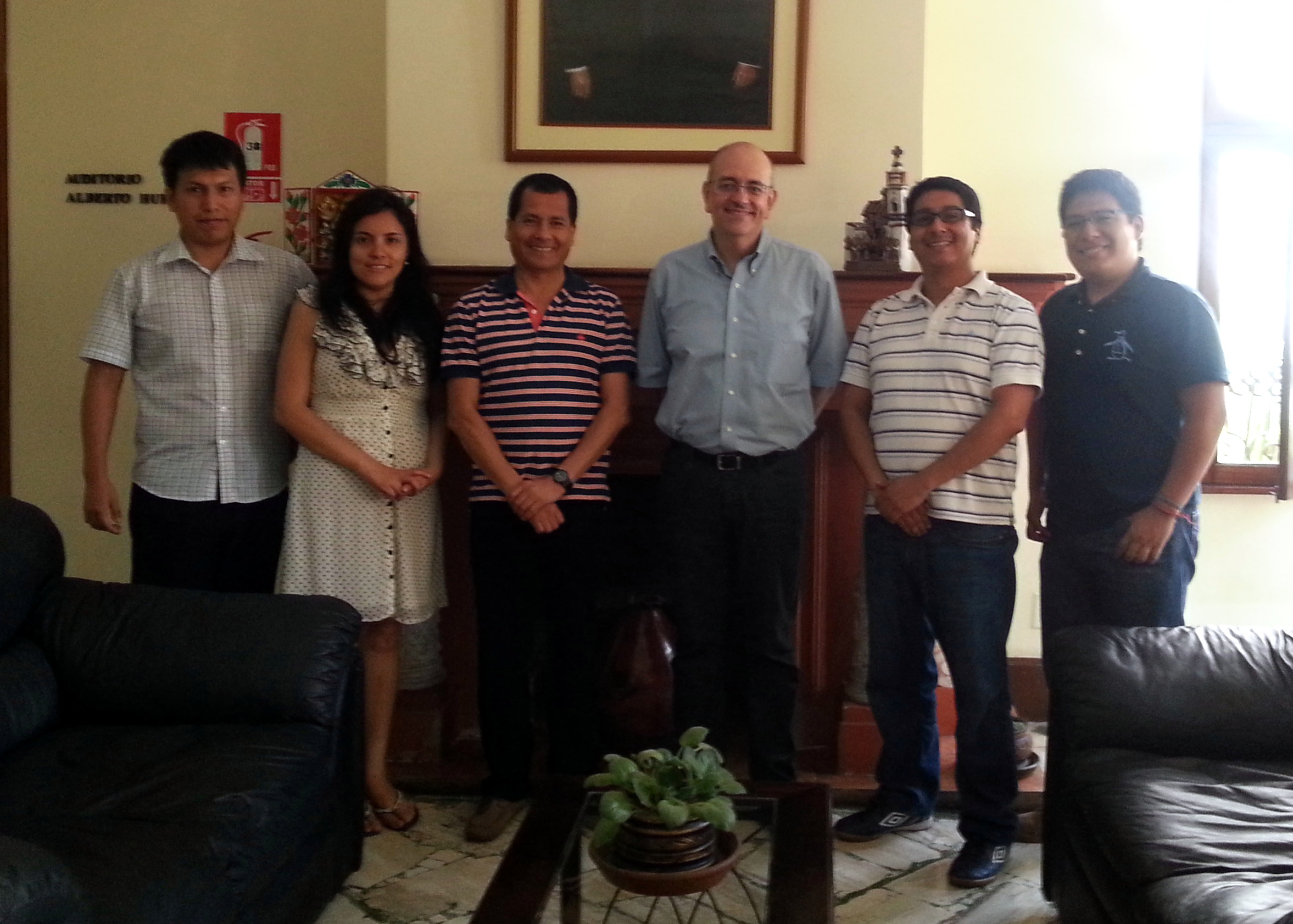 Aluisio Barros visits Peru to work on the Countdown case study